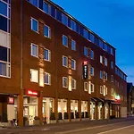 Ibis Centre