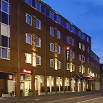 Ibis Centre 호텔 3*