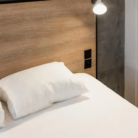 Hotel Ibis Centre 3*