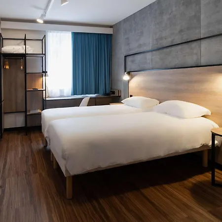 Hotel Ibis Centre 3*