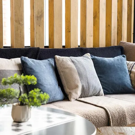 Ibis Centre Hotel 3*