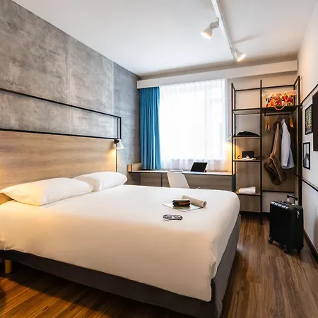 Ibis Nambur Centre 3*
