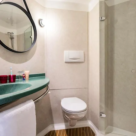 Hotel Ibis Centre 3*