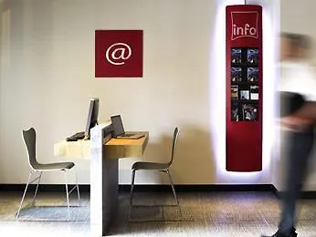Ibis Centre 3* נמור