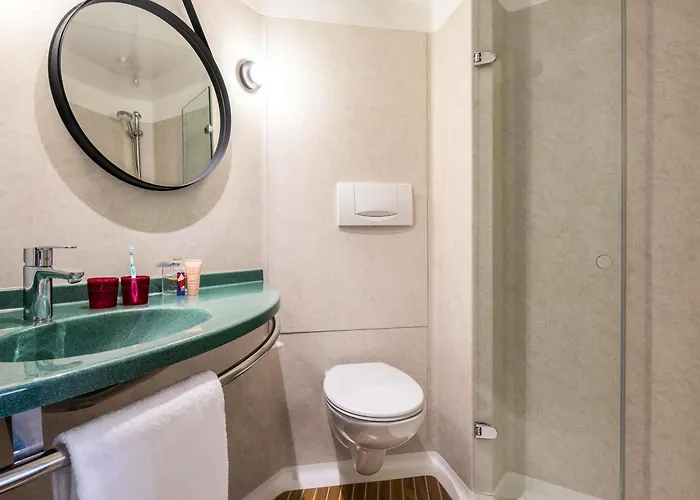 Hotel Ibis Centre 3*